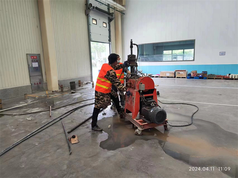 萧山厂房地面下沉塌陷注浆加固施工